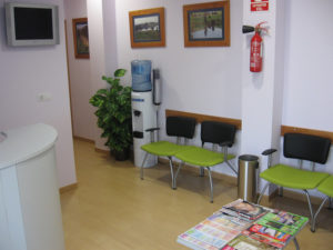 551503_365108810196576_948032373_n